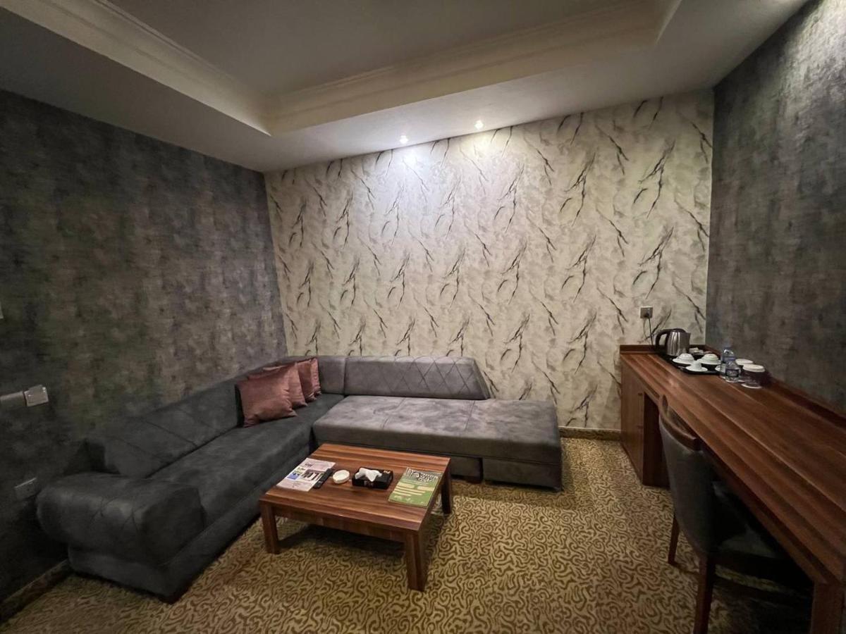 Jouhayna Hotel&Suite Арбил Екстериор снимка
