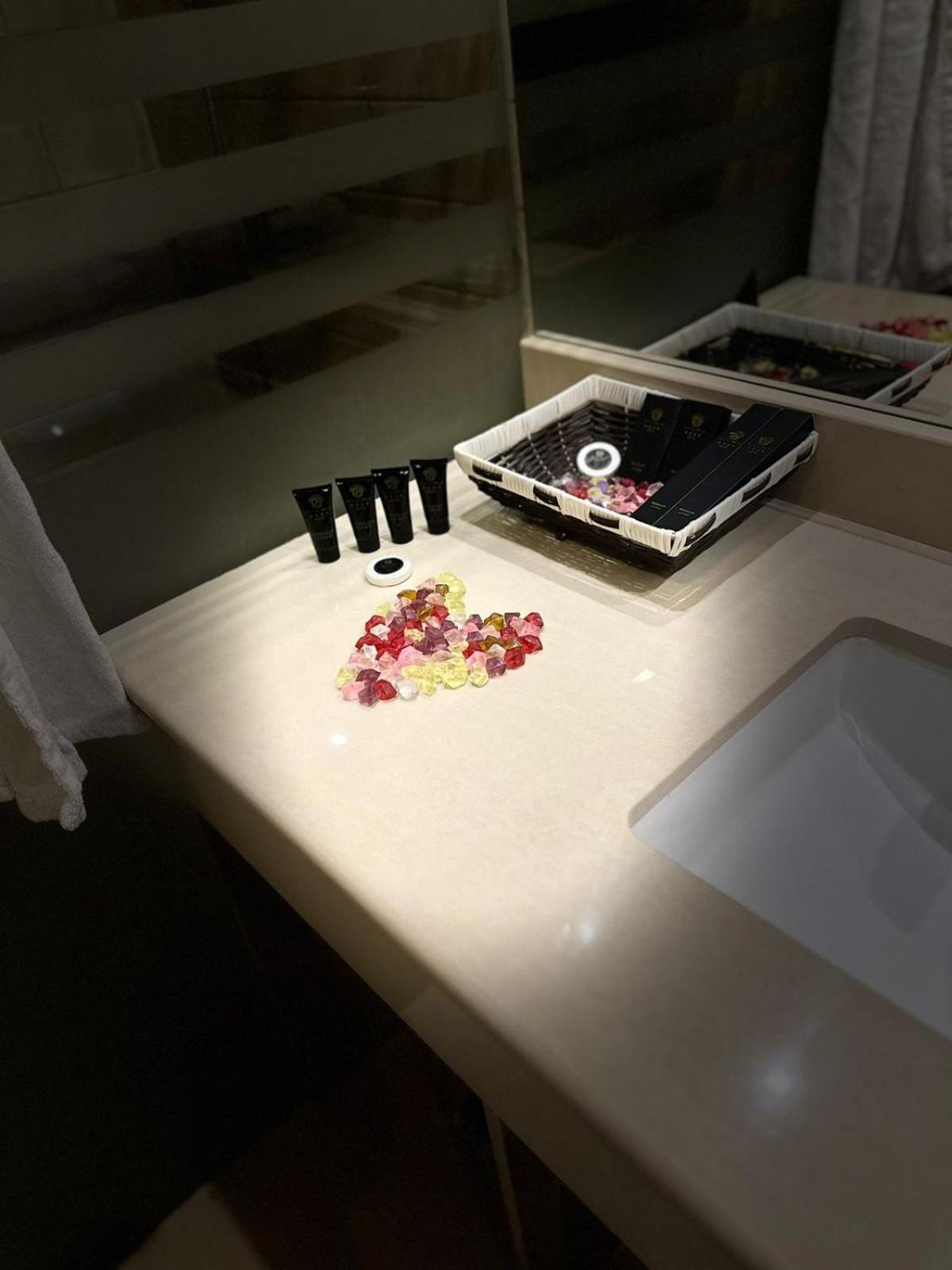 Jouhayna Hotel&Suite Арбил Екстериор снимка